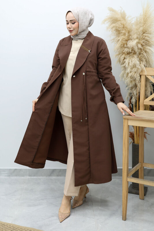 Beli Büzgülü Fermuar Detaylı Trençkot TSD260145 Kahverengi - 3