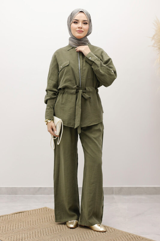 Beli Büzgülü Fermuarlı İkili Takım TSD250252 Haki - Tesettür Dünyası