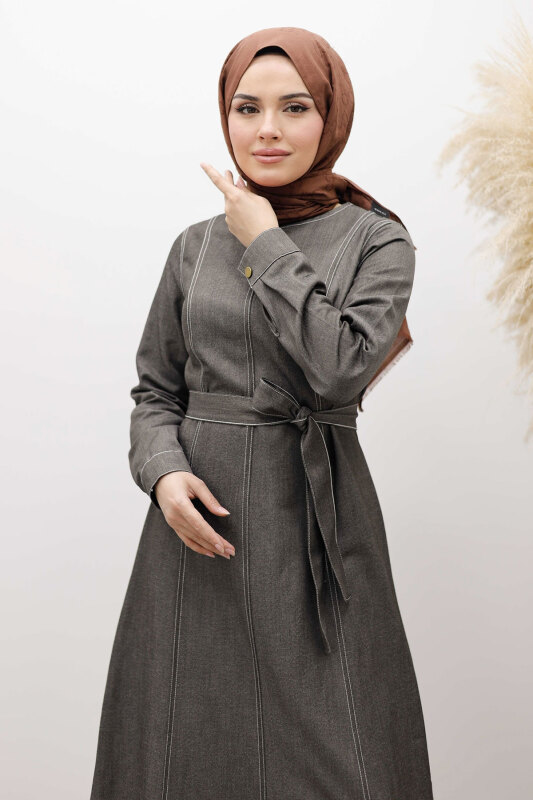 Beli Kuşaklı Dikiş Detaylı Kot Elbise TSD260127 Antrasit - Tesettür Dünyası (1)