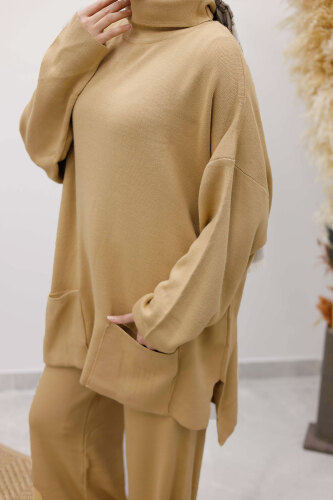 Çift Cepli Boğazlı Triko Takım TSD260109 Camel - 4