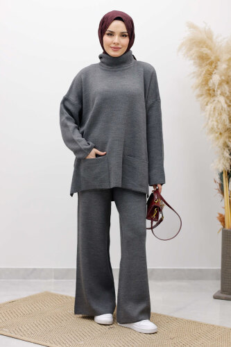 Çift Cepli Boğazlı Triko Takım TSD260109 Füme - Tesettür Dünyası
