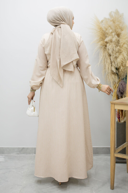 Çizgili Tokalı Gömlek Elbise TSD260196 Bej - 5