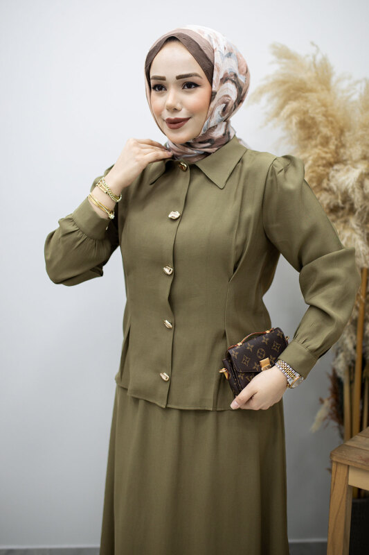 Düğmeli Pens Detaylı Etekli Takım TSD260188 Haki - Tesettür Dünyası (1)