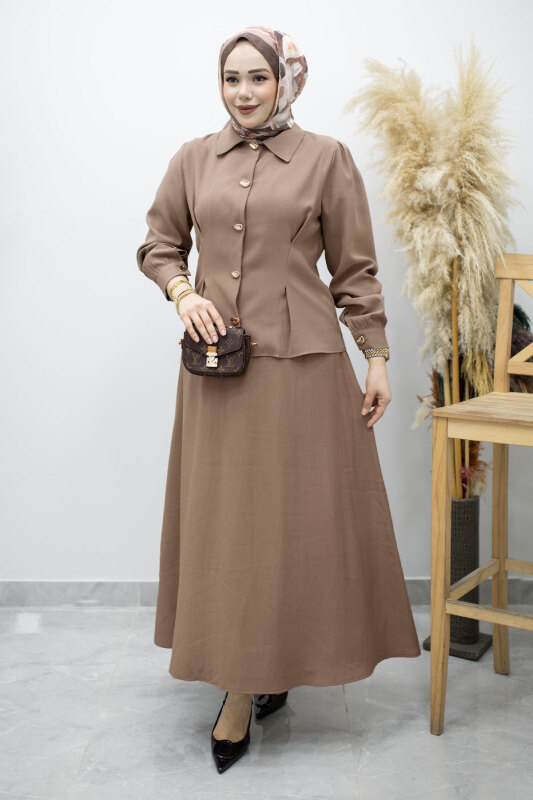 Düğmeli Pens Detaylı Etekli Takım TSD260188 Vizon - Tesettür Dünyası