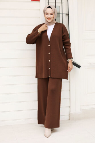 Düğmesi Taşlı Triko Hırka Takım TSD240932 Acı Kahve - Tesettür Dünyası
