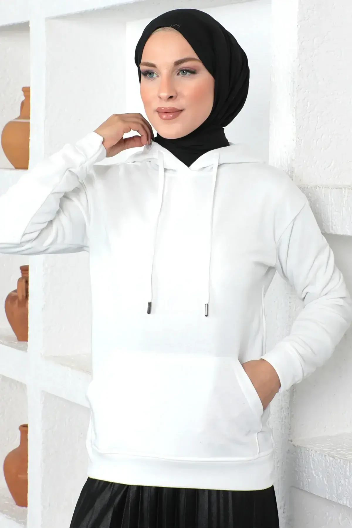 Kapşonlu Sweatshirt TSD230340 Beyaz - Tesettür Dünyası