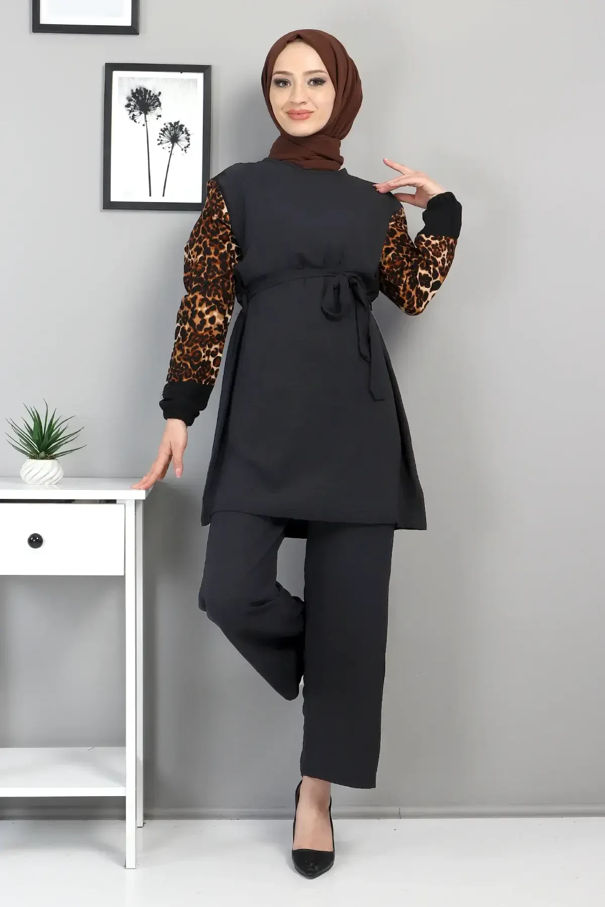 Kolları Leopar Desenli Takım TSD220513 Siyah - Tesettür Dünyası