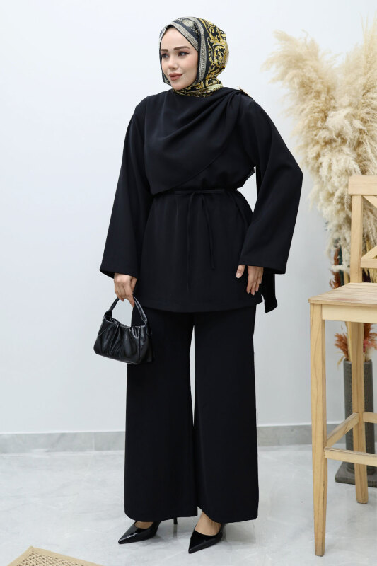 Omuzu Broş Detaylı Takım TSD260140 Siyah - Tesettür Dünyası
