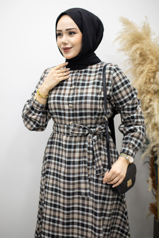 Önden Dümeli Ekose Elbise TSD260131 Taş Rengi - Tesettür Dünyası (1)