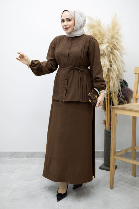 Piliseli Bağlamalı Etekli Takım TSD260173 Kahverengi - Tesettür Dünyası