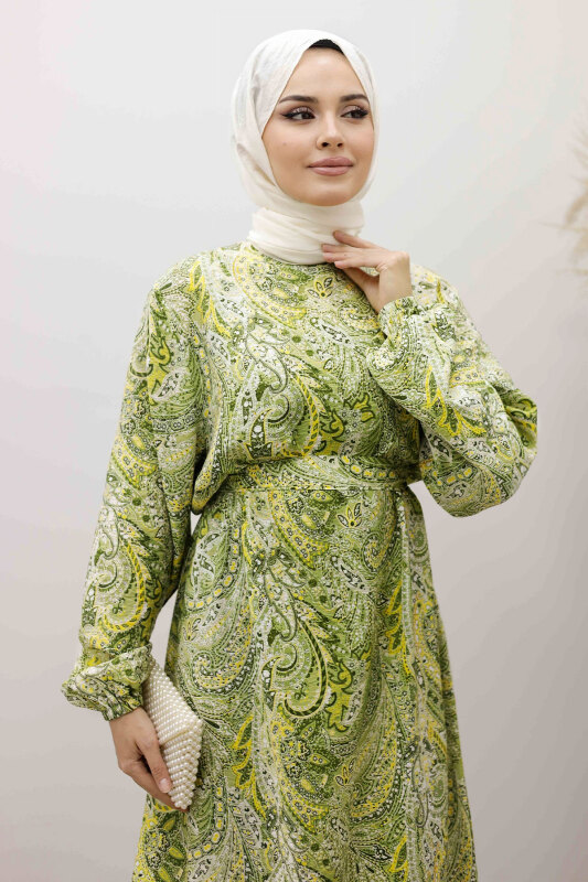 Şal Desen Kuşaklı Elbise TSD250257 Yeşil - TESETTÜR DÜNYASI (1)