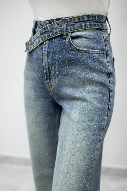 Taşlı Çapraz Kemerli Kot Pantolon TSD260194 Yıkamali Açık Mavi - Tesettür Dünyası (1)