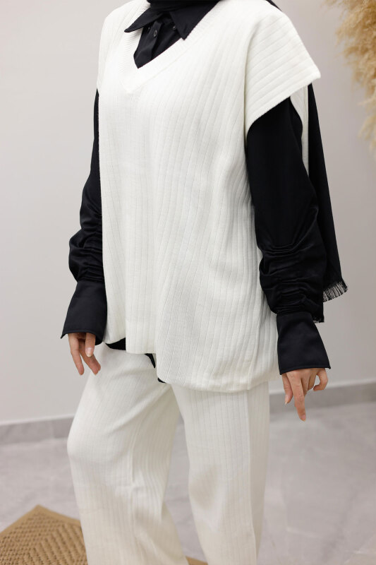 V Yaka Süveter Triko Takım TSD260104 Beyaz - 5
