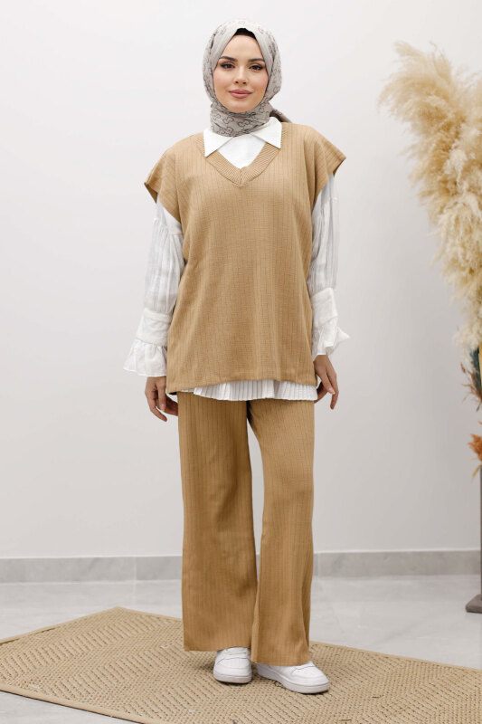 V Yaka Süveter Triko Takım TSD260104 Camel - Tesettür Dünyası