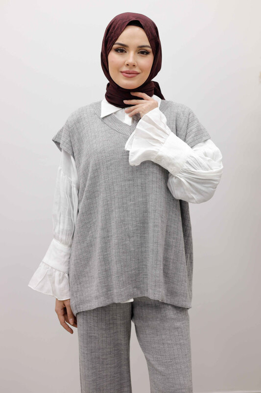 V Yaka Süveter Triko Takım TSD260104 Gri - Tesettür Dünyası (1)