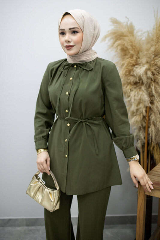 Yakası Bağlama Detaylı İkili Takım TSD260179 Haki - Tesettür Dünyası (1)