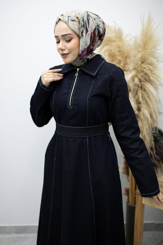 Yarım Fermuarlı Kuşaklı Kot Elbise TSD260172 Koyu Mavi - Tesettür Dünyası (1)